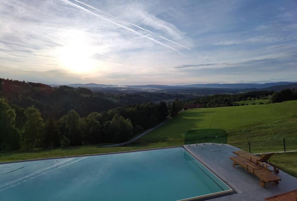 Chalet-Suedsteiermark - Traumhafte Aussicht, Infinity Pool, Privatsphaere, Klima Und De-Luxe Ausstattung Schwanberg Dış mekan fotoğraf